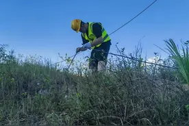 月圆映琼州，情满抢修途——中国移动援琼抢修队伍为使命放弃团圆图片
