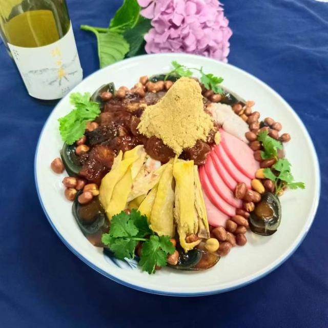 不仅是游客的风景，更是阿姨爷叔们热气腾腾的生活，青溪老街重启长桌宴，重温真实江南乡镇生活｜新春闹灯会·古镇过大年⑥