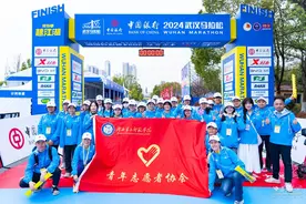536名志愿者温暖“汉马”每一位跑者图片