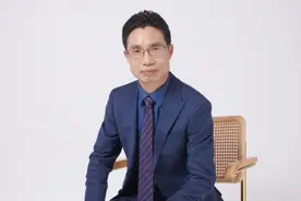 前瞻2025｜鸿扬家装陈忠平：深层次卷高品质，引领中国定制家装图片