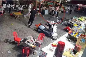 烧烤店老板娘遭醉酒男殴打？当地：事起租赁押金纠纷，两人被采取刑事措施图片