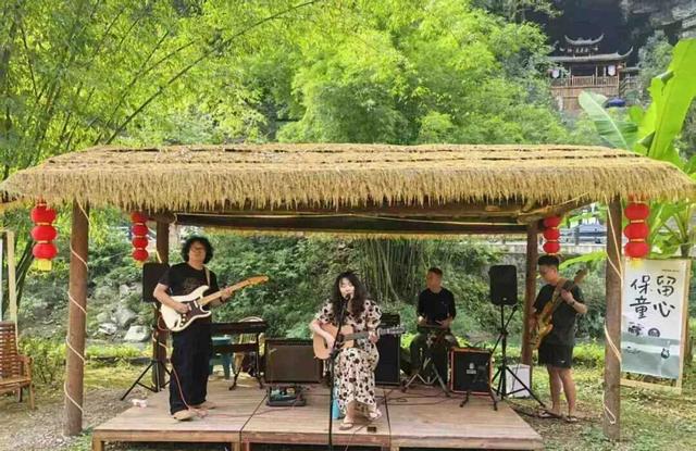 国庆中秋22.64万人次游龙山，只是预热！第四届湘西州旅发大会，邀您再相逢