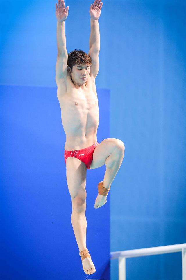 十五运跳水男团个人三米板：王宗源轻松锁定第一 郑九源位列第三