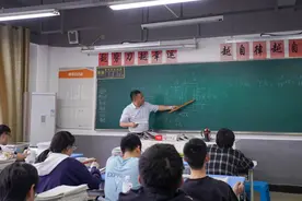 今年读本科最低441分！纠结要不要上大专？想上本科，还有这个方法图片