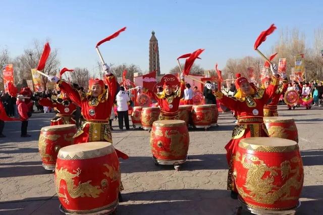 灯组揭秘：“瑞骐迎春”核心区，宁夏府城图与八骏灯组的千年对话