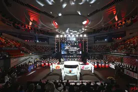 “斗舞”成都！2024年WDSF世界霹雳舞锦标赛开赛，中国“一哥一姐”来了→图片