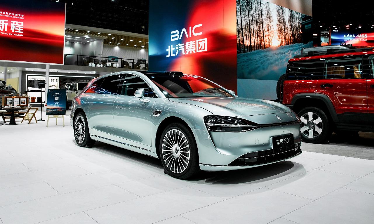 享界S9 30万级最强旗舰轿车_鸿蒙智行ADS4智驾系统_享界