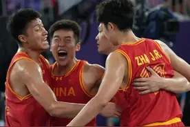 掀翻世界第一！中国三人男篮迎巴黎奥运首胜图片