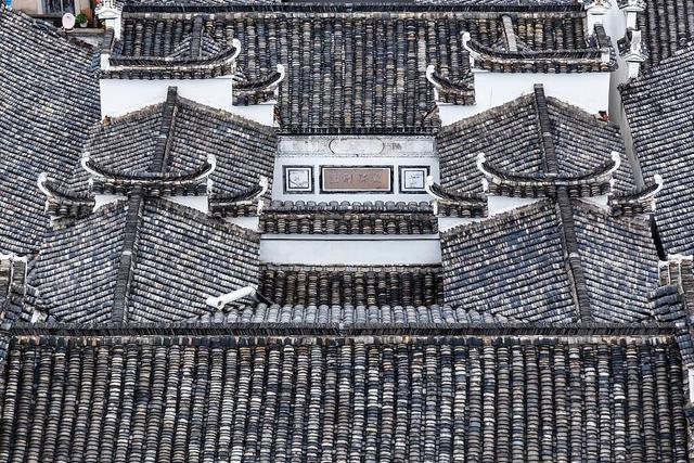 中国最魔幻的城市，“打包”全球