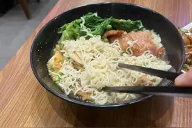 香港记事｜深夜接机，我等你图片