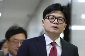 韩执政党首回应辞职呼声：坚持履职，赞成弹劾尹锡悦是为了国家视频封面