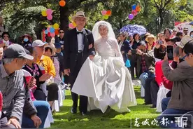 开屏策划｜5·20，输入一封AI的情书图片