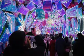 元宵节赏灯，自贡领衔全国热门搜索城市图片