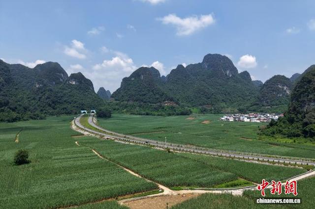 雄关古道新通途：广西崇左山水间的“风景链”