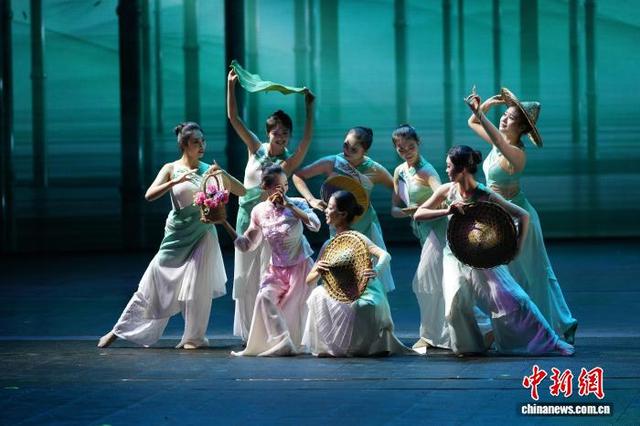 第十五届安徽国际文化旅游节开幕 五大文化同台演绎