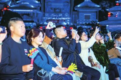 楚韵今声动江汉 万家灯火映凤鸣——第二届楚文化节开幕式带妆彩排引全民文化狂欢