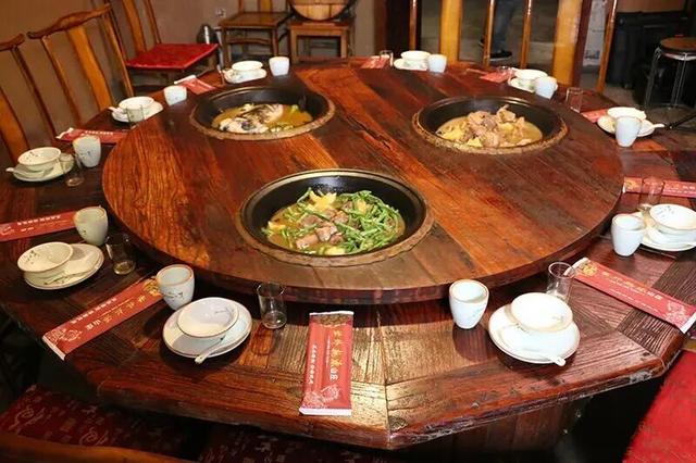 铁岭冰雪季杀疯了！10万㎡冰雪狂欢+蒸汽机车+暖乎乎铁锅炖，这个冬天必须冲！