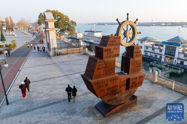 湖北荆州：旧码头变身城市新地标
