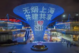 从室内全面禁烟到电子烟纳入公共场所禁烟范围！上海控烟立法步入第15年，成人吸烟率下降7.5个百分点图片