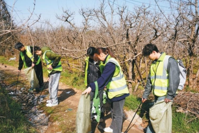 进山“打卡”“无痕”旅游 让我们争做秦岭生态文明的践行者