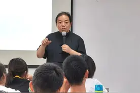 知名心理学者、南京大学副教授费俊峰因病逝世，年仅50岁图片