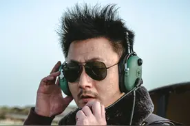 科幻电影《降领者》导演崔磊：想拍科幻，得先了解物理学丨共生纪元·科幻未来图片