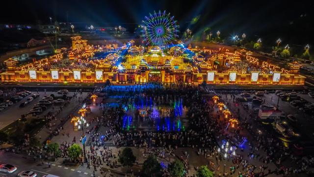 不止冬季，锦绣天府四季都能耍安逸