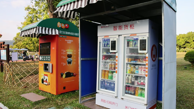 缸瓦窑江边营地暖心升级！代步车+补给站+童乐园+观景台全配齐，露营遛娃全无忧！