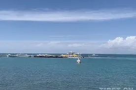 欢迎来到青海湖感受这片广袤的蔚蓝图片