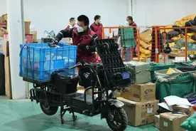 面临价格战单票收入承压，快递企业“求助”自动化图片
