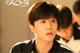 范丞丞：首次搭档杨紫快乐与压力并存图片