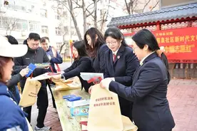 邢台市检察院开展学雷锋志愿服务活动 助力社区共建美好家园图片