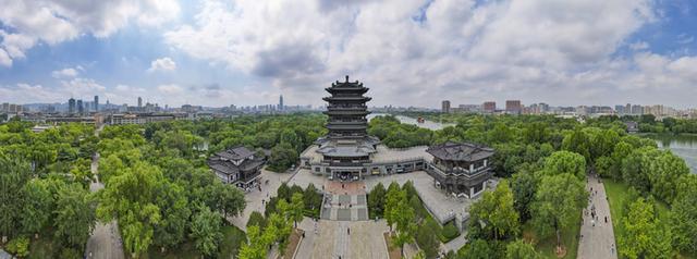 一年四季 泉在济南丨秋雨初歇，大明湖畔画中游