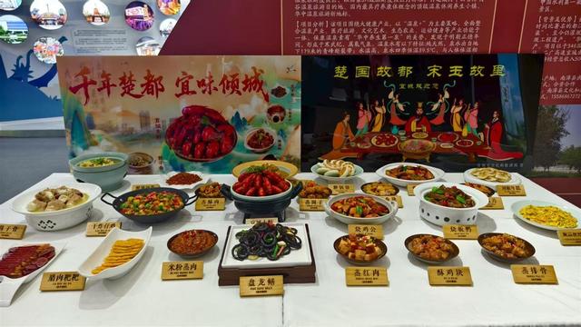 诸葛亮、刘关张、郭靖、黄蓉……都来了，“侠义襄阳”惊艳亮相文旅博览会