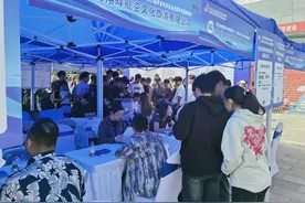 西安市阎良区“千企高校行”2025届毕业生春季校园招聘会在西航职院成功举办图片