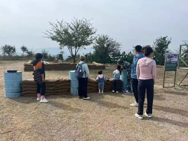 桥西区八角台景区802国防教育研学基地成为青少年的“第二课堂”