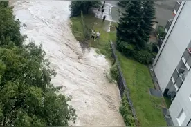 （外代一线）瑞士多地连遭暴雨图片