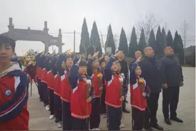 “缅怀革命先烈 传承红色基因” ——阳明小学开展清明祭英烈活动图片