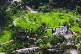 楹联里的湖南㉓｜寻找心中的桃花源：诗意即是桃源境，莫羡渔父泛仙舟图片