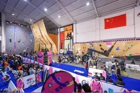 全国青少年U系列攀岩总决赛举行 507名运动员参赛图片