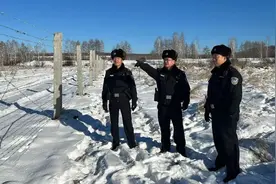 踏雪巡逻护安宁图片