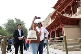 "我们感受到中国经济的蓬勃生机"——“外交官看中国甘肃行”侧记图片