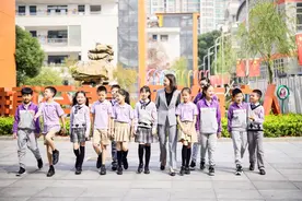 光谷一小用AI给学生画作、歌声打分， 校长：我们并非唯技术论，AI只是辅助工具图片