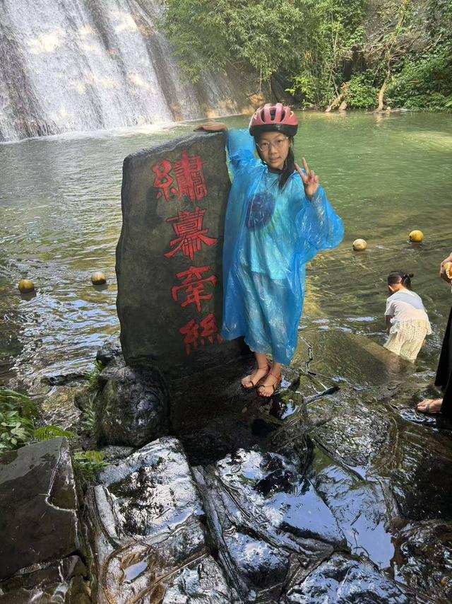 《桂林遇 “狗肉”：山水生温情》