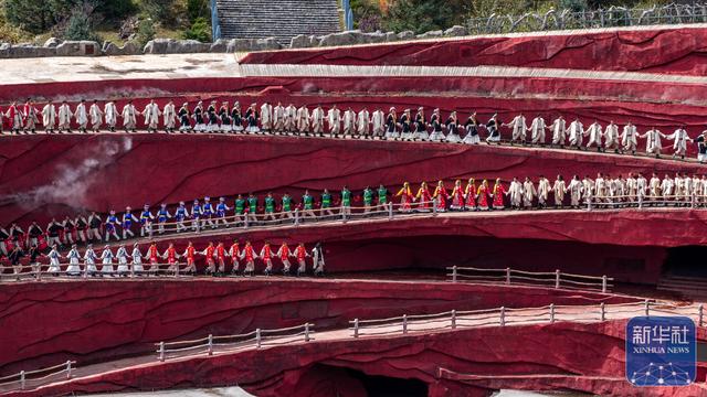 丽江：美景如画引客来