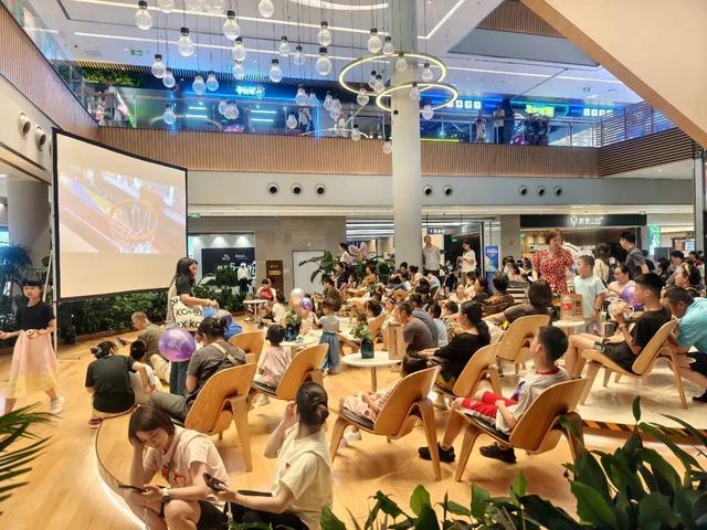 “硬核青春”游园会路线：烟火与星辰都为您备好