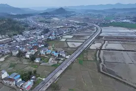 明天8点起，达开快速通道允许小型及以下车辆通行！图片