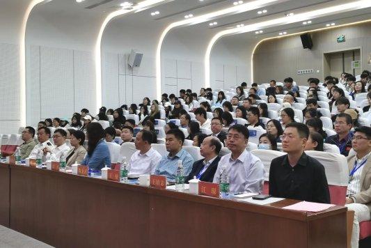 “聚智跨境电商 助力外贸发展”论坛暨济南市泉链跨境电商研究院成立大会圆满闭幕