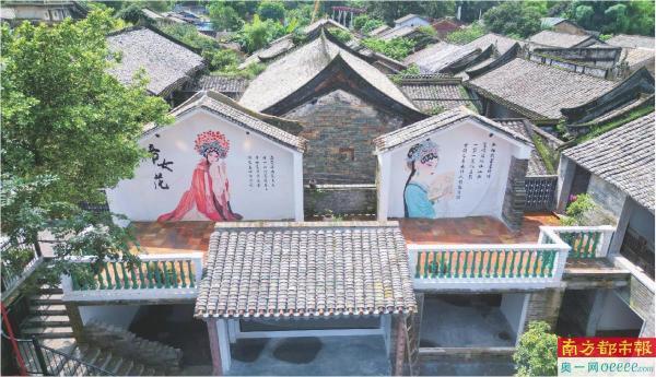 客家古村“千亩茶田万株樱花”出圈 运动小镇百场专业赛事人来人往