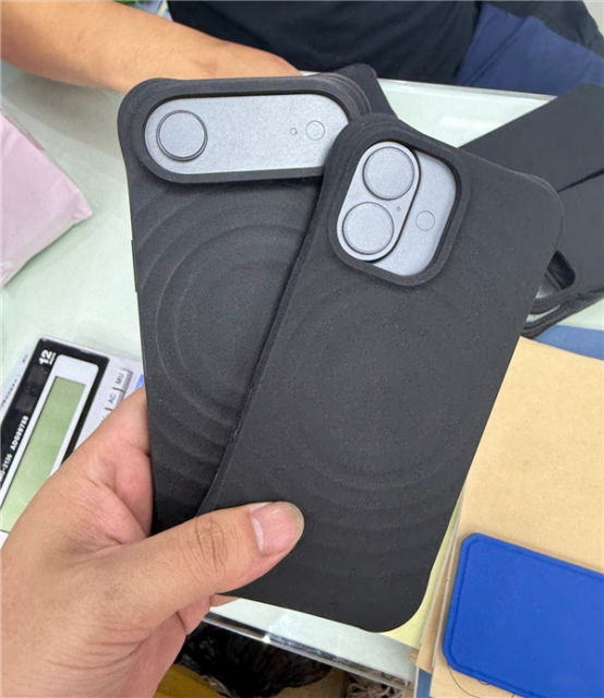 iPhone 17系列官方保护壳首次曝光：采用“液态玻璃”设计